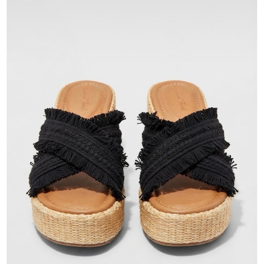 Universal Thread Black Fringe Crisscross Platform Espadrille Sandals Womens 9